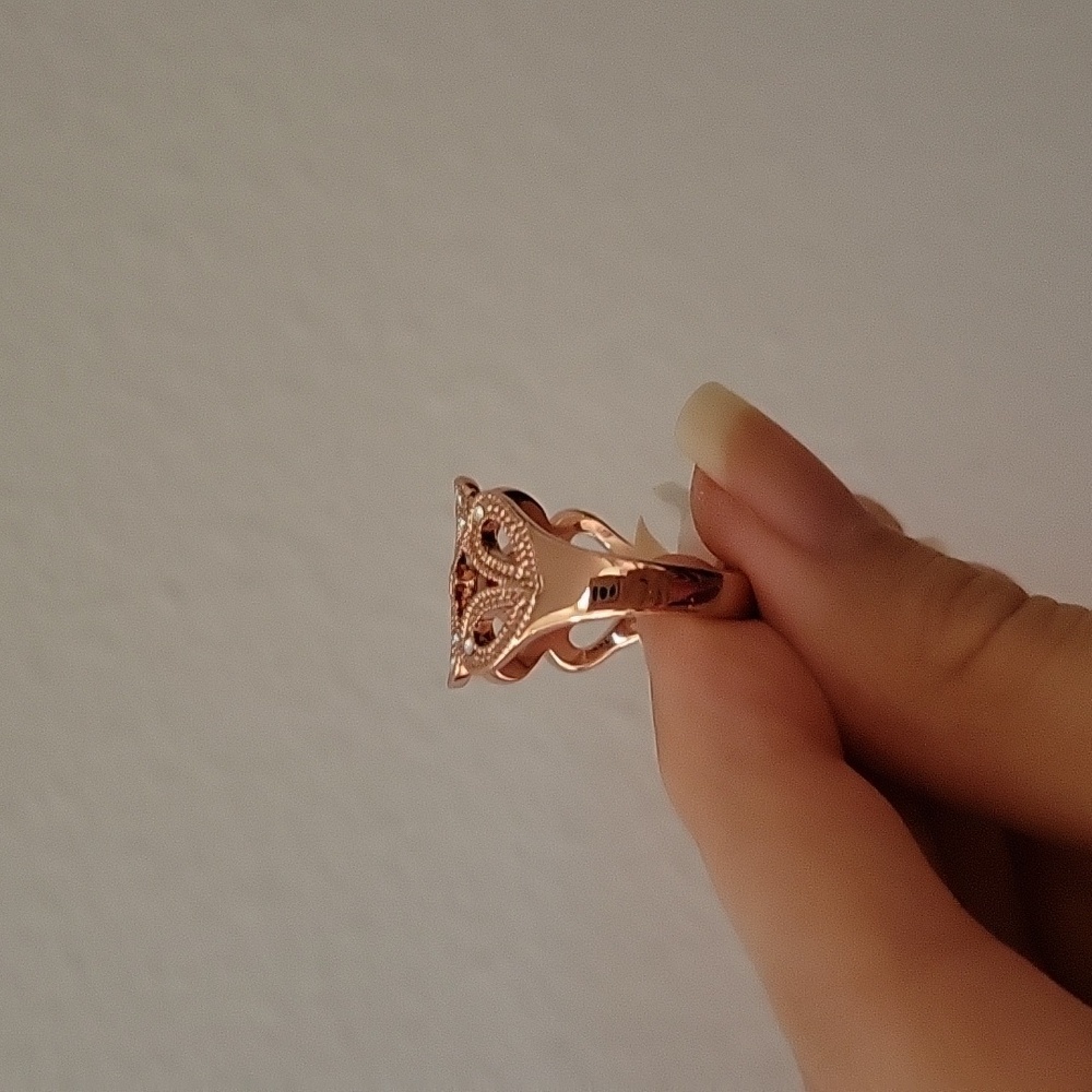 Ring - Picture 4 of 10